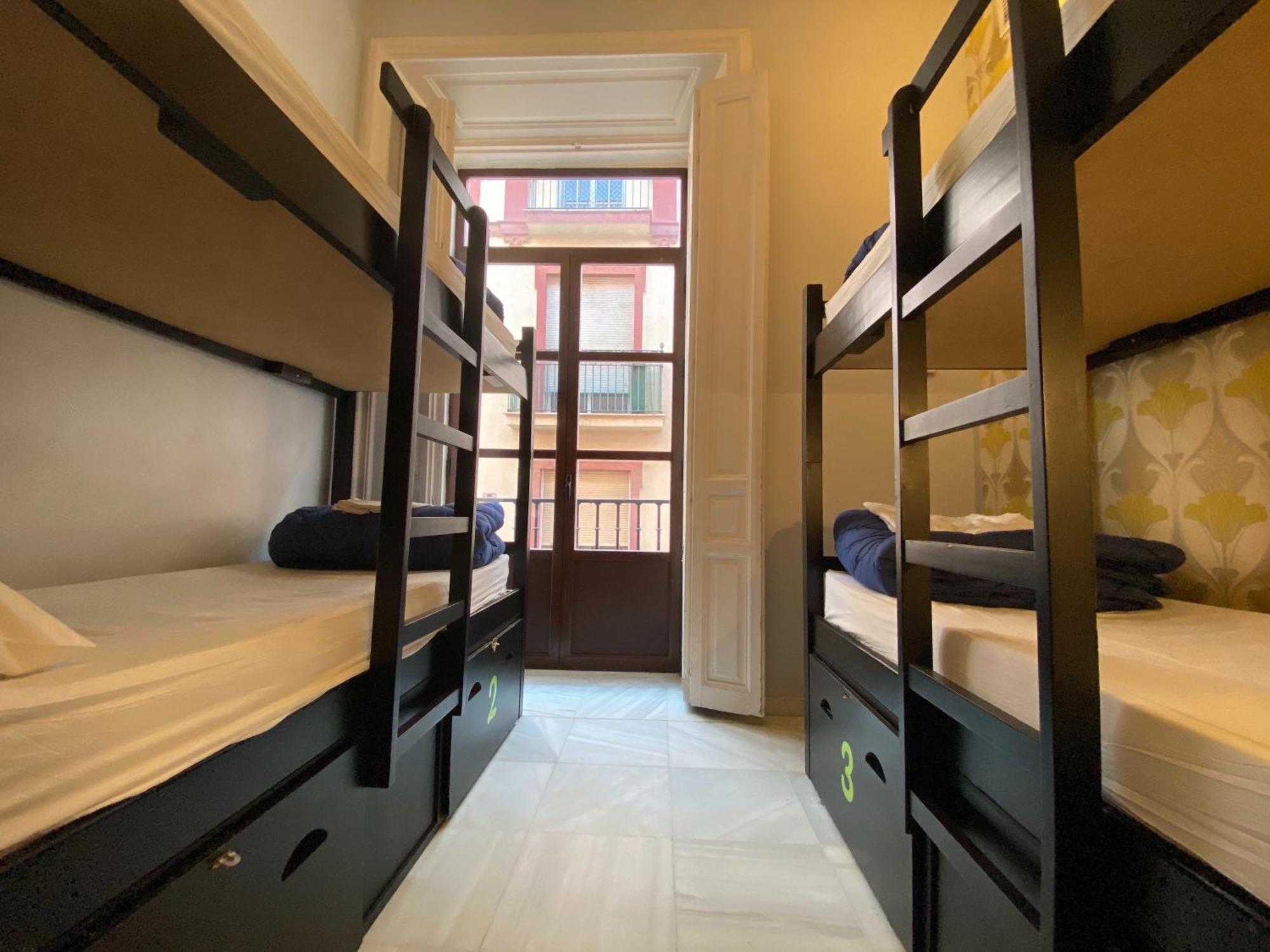 Joy Plaza De Armas Hostel Seville Room photo