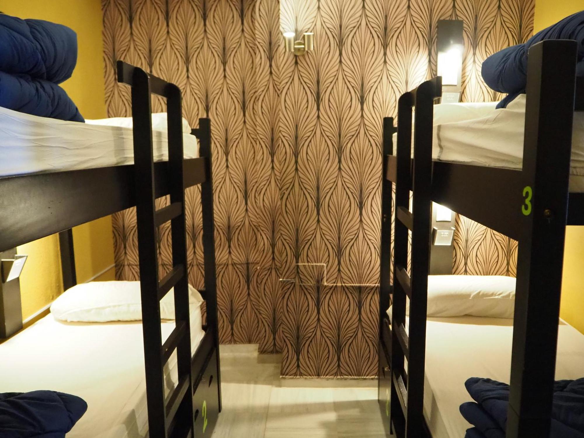 Joy Plaza De Armas Hostel Seville Room photo