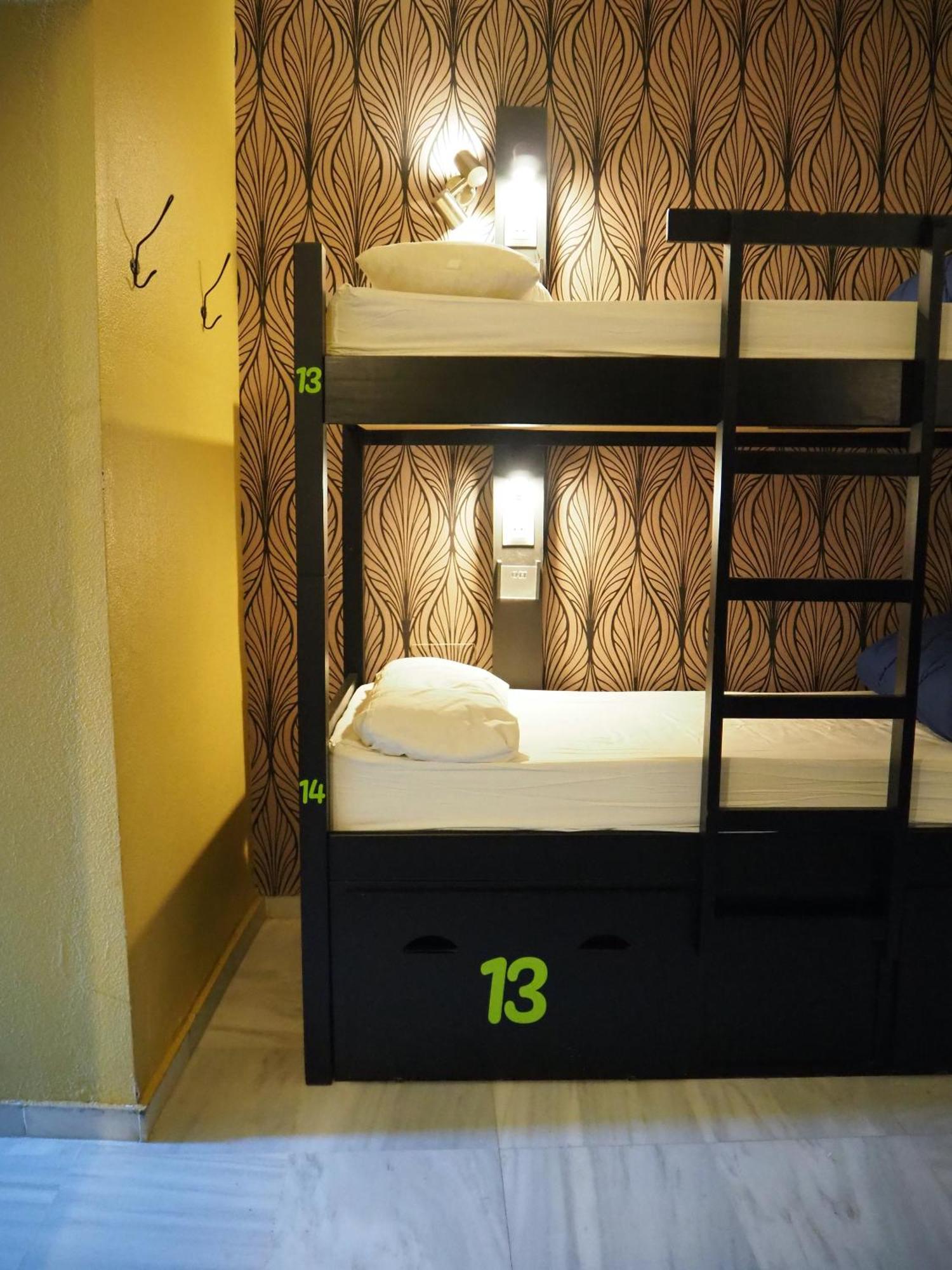 Joy Plaza De Armas Hostel Seville Room photo