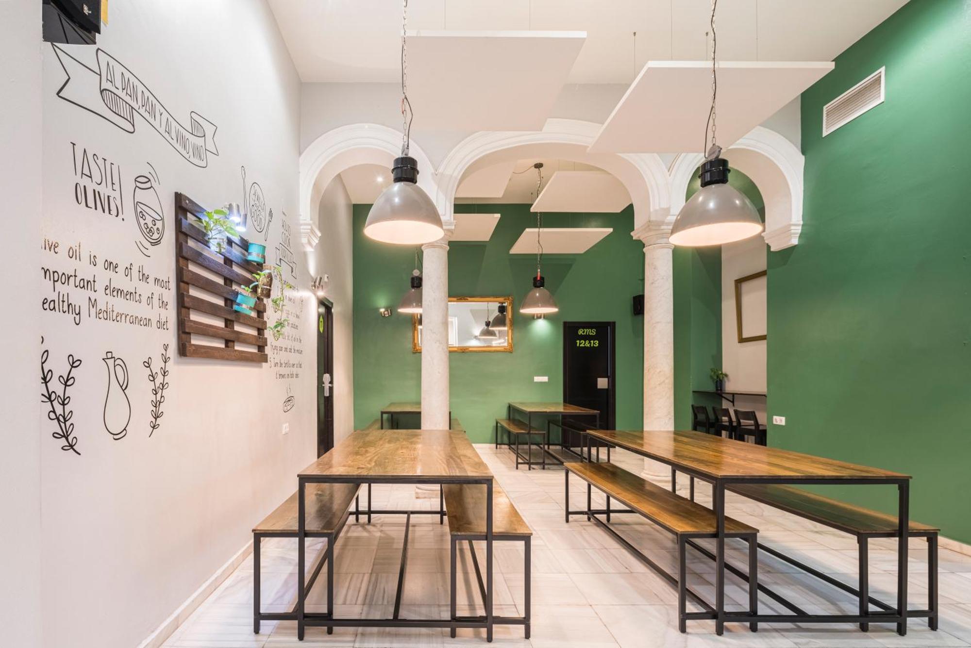 Joy Plaza De Armas Hostel Seville Exterior photo