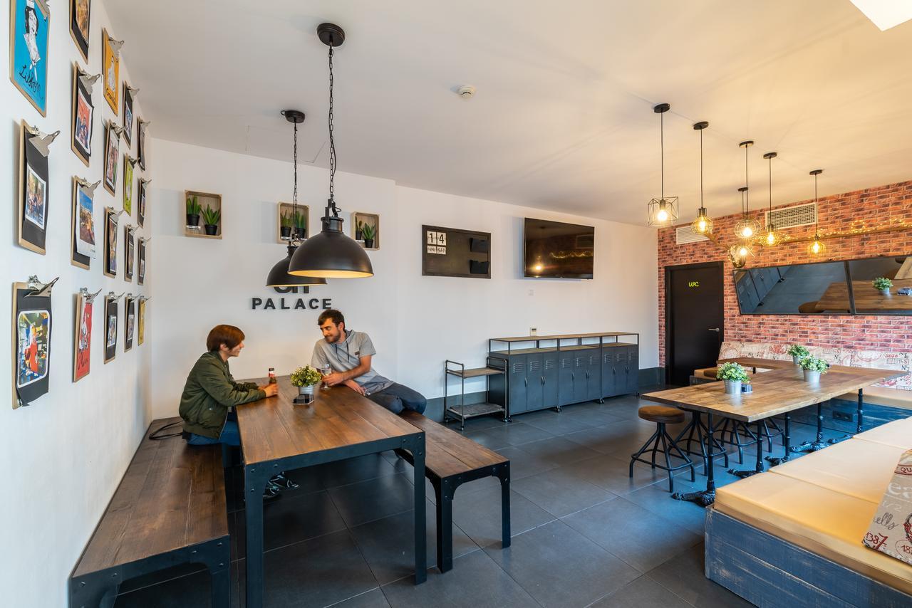 Joy Plaza De Armas Hostel Seville Exterior photo