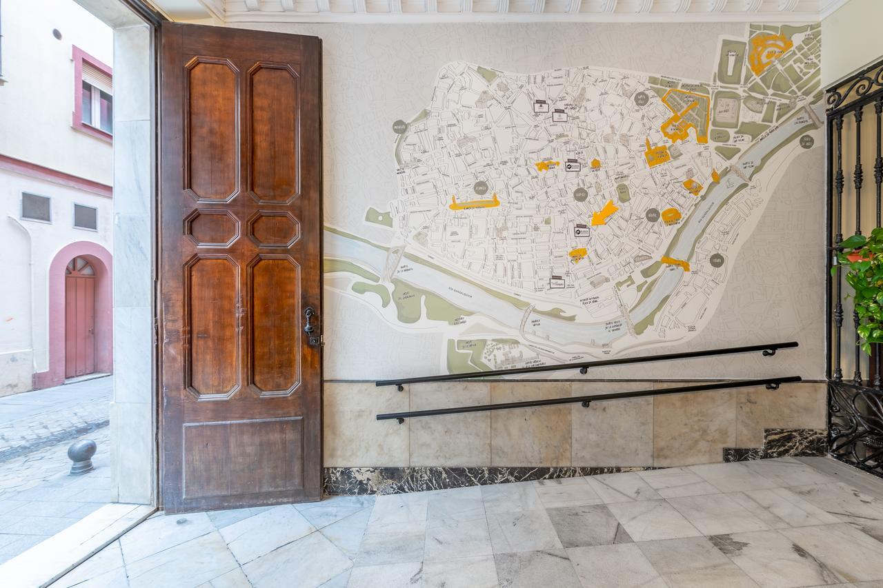 Joy Plaza De Armas Hostel Seville Exterior photo