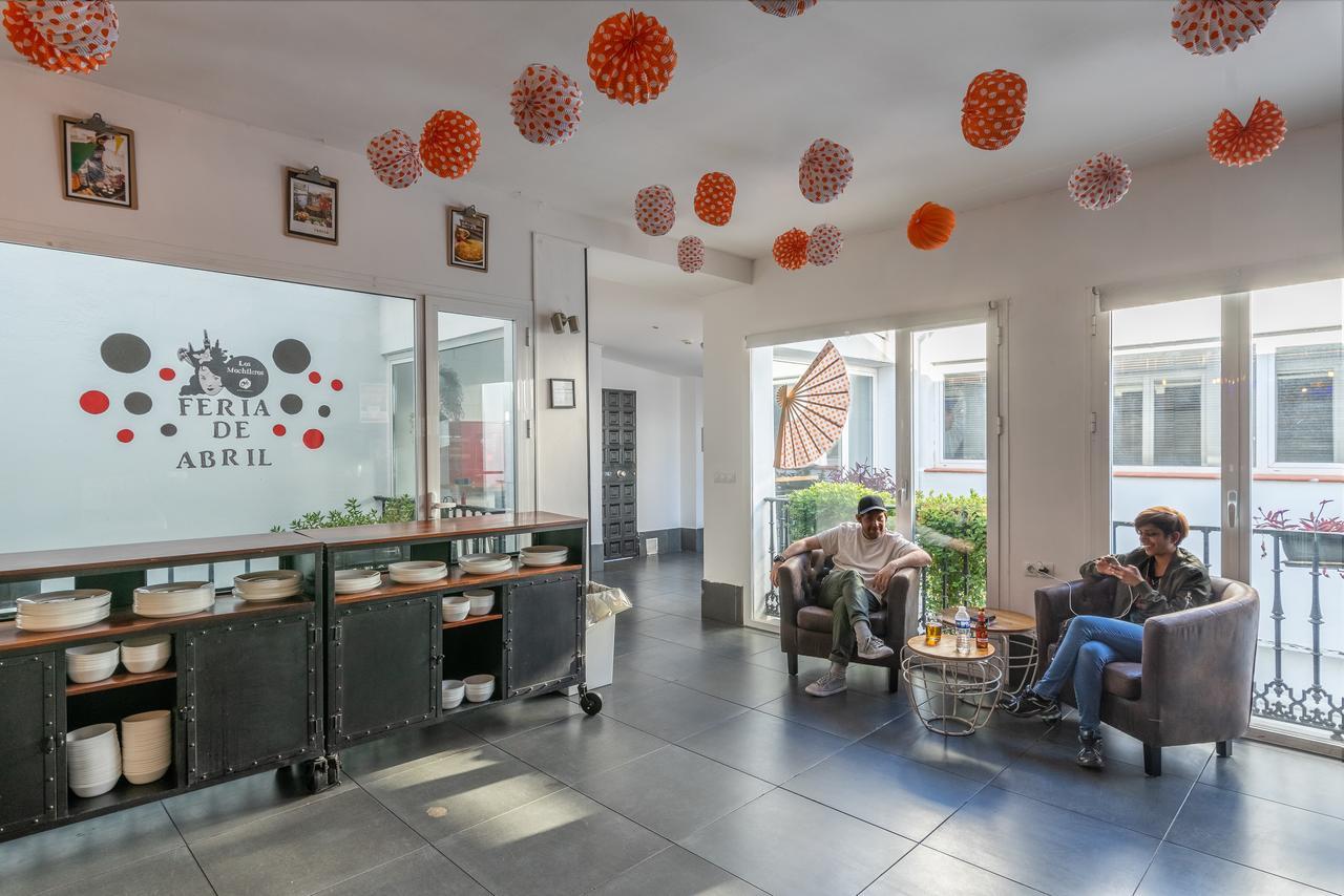 Joy Plaza De Armas Hostel Seville Exterior photo